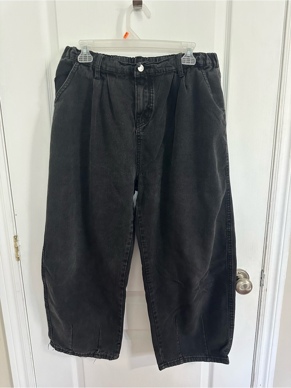 Black Men's Relaxed Fit Elastic Waist Pants